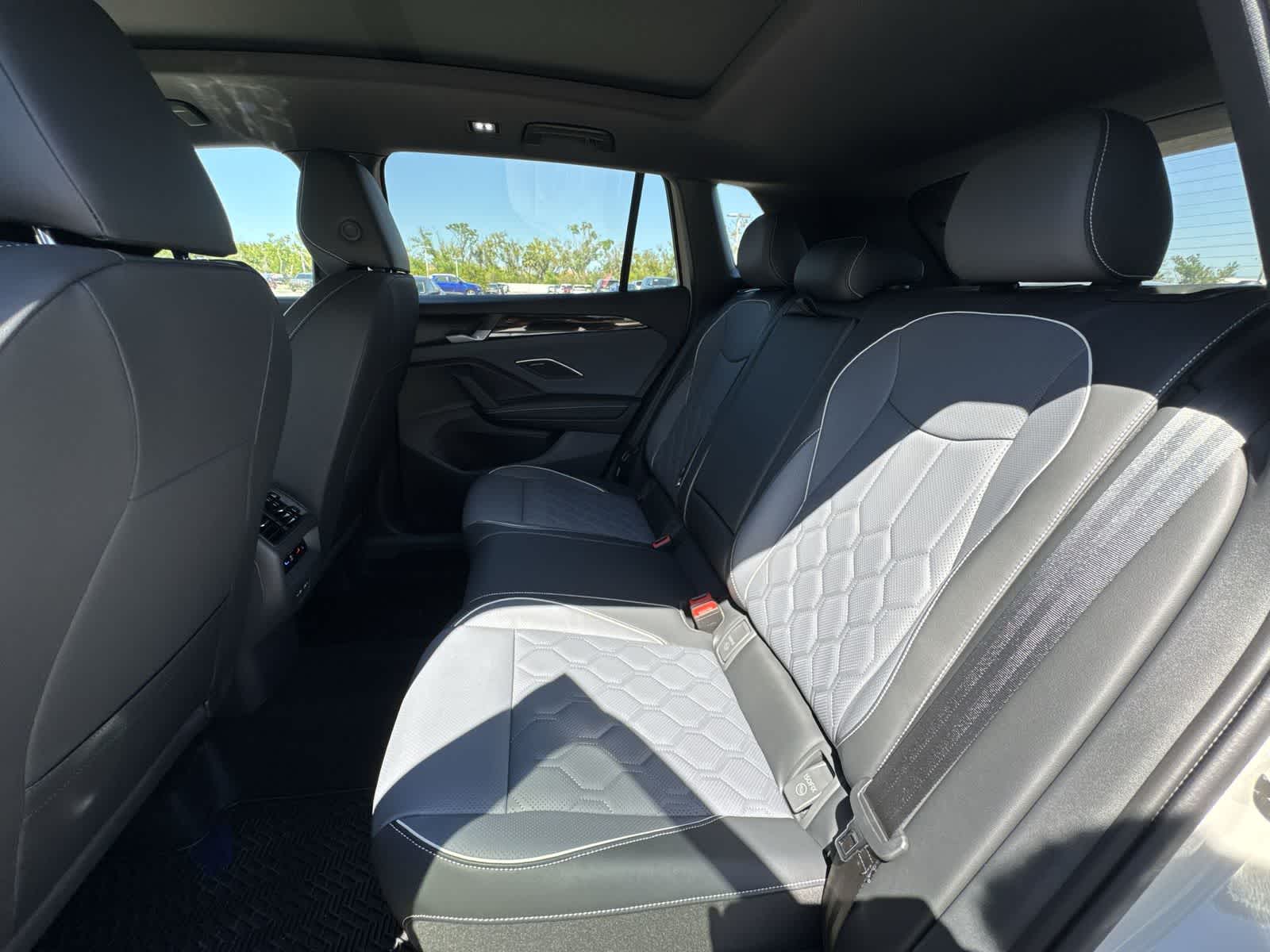 Volkswagen Tiguan 2.0T SEL R-Line Turbo 2026