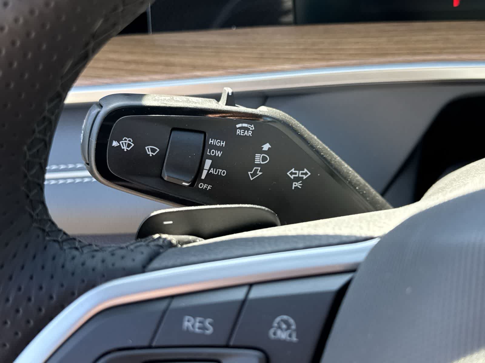 Volkswagen Tiguan 2.0T SEL R-Line Turbo 2026