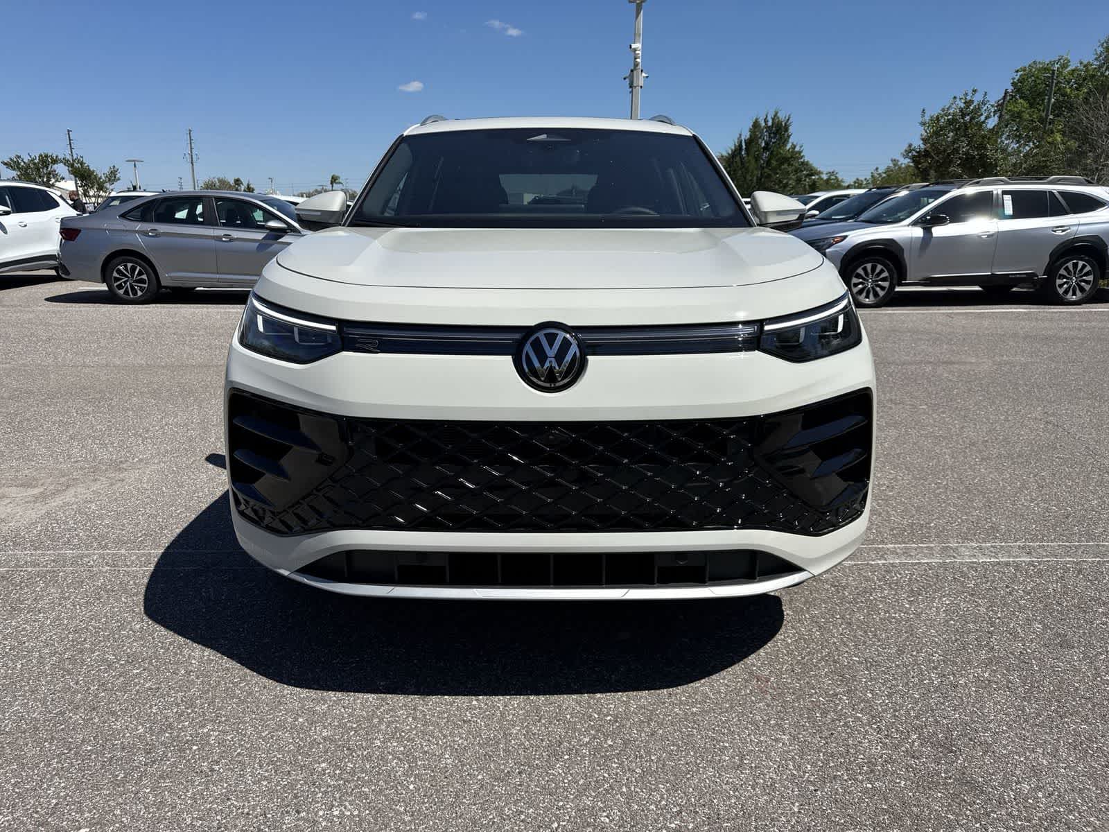 Volkswagen Tiguan 2.0T SEL R-Line Turbo 2026