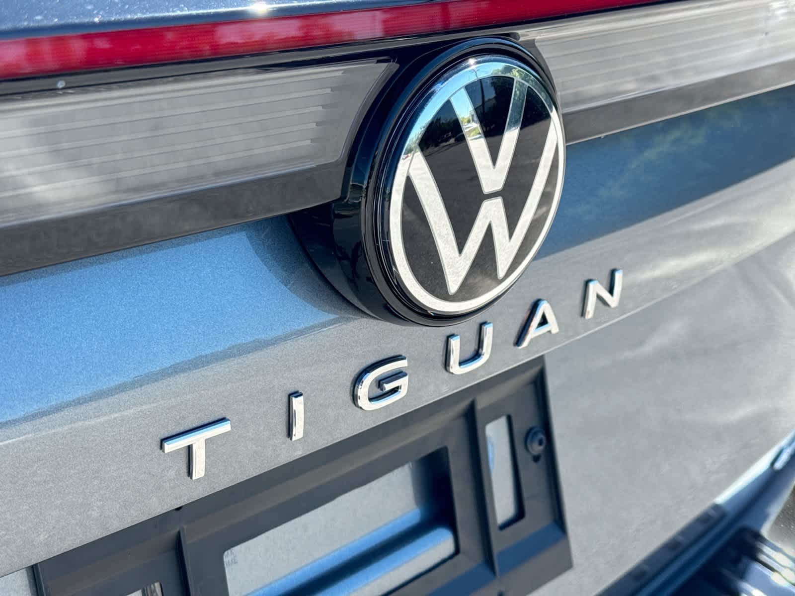 Volkswagen Tiguan 2.0T SEL de 2027