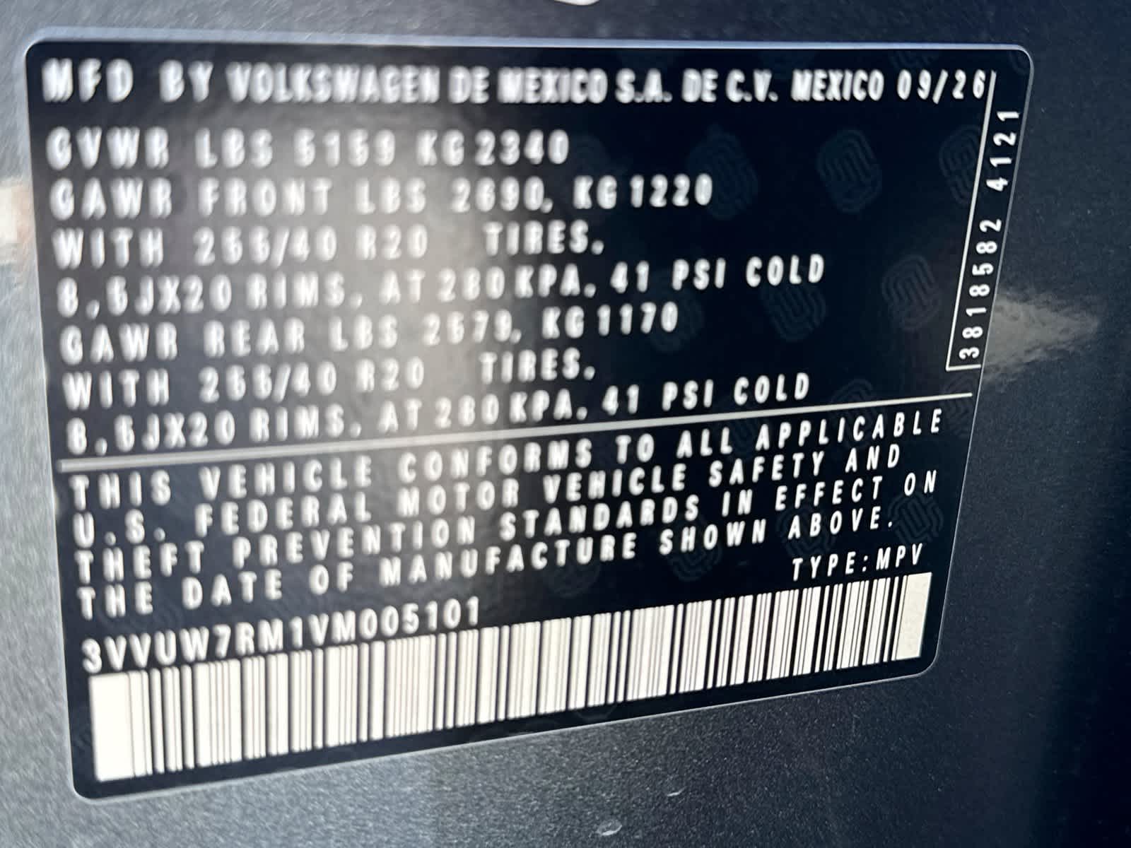 Volkswagen Tiguan 2.0T SEL de 2027