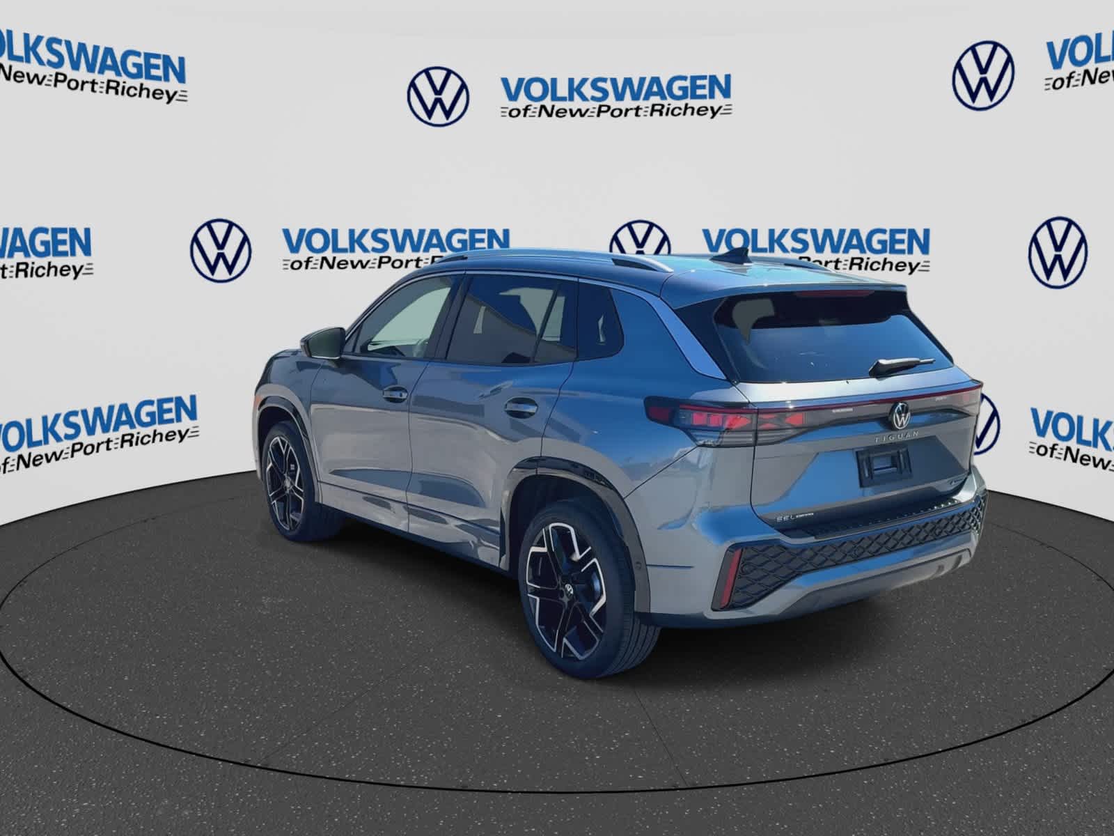 Volkswagen Tiguan 2.0T SEL de 2027