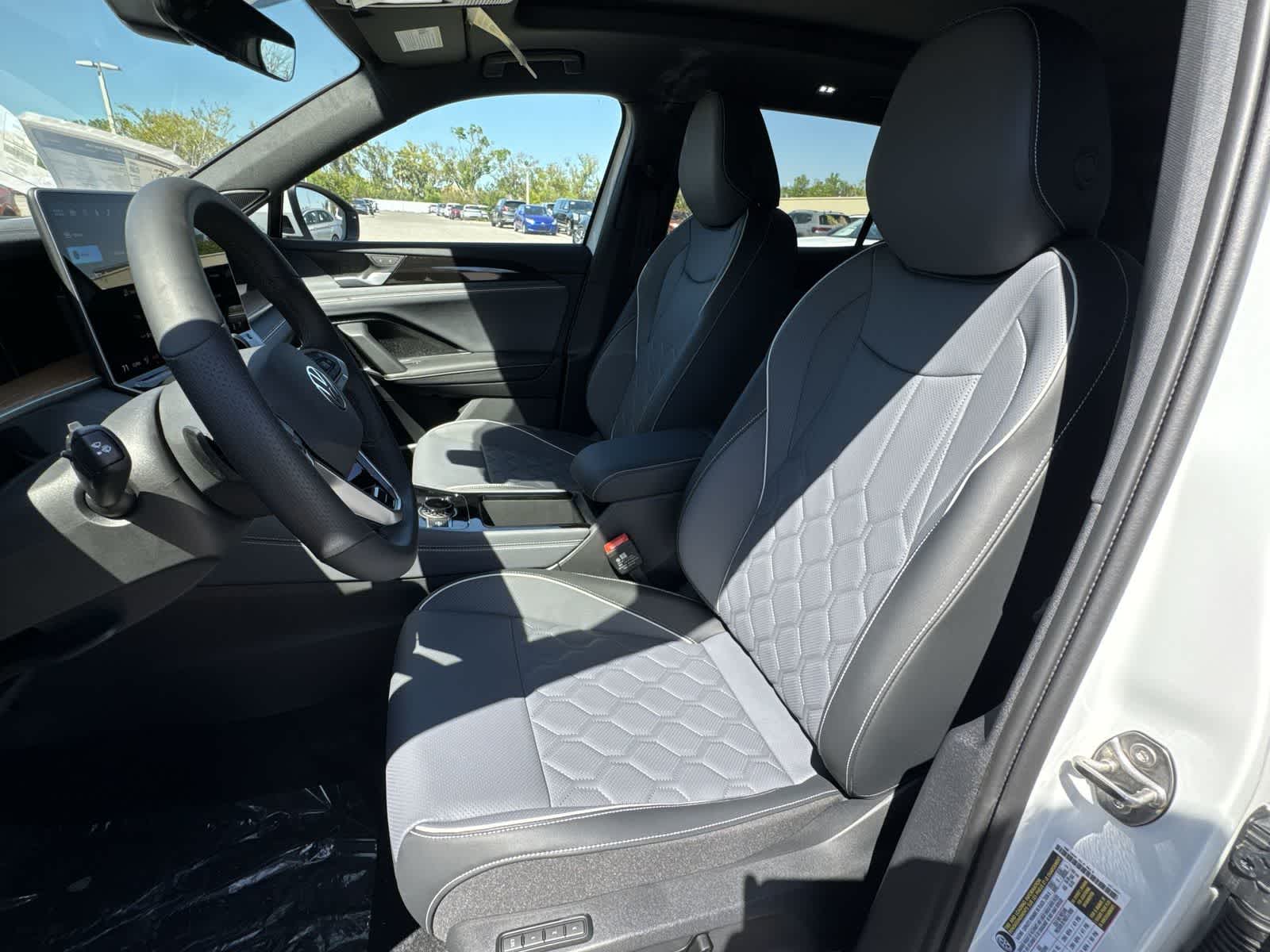 Volkswagen Tiguan 2.0T SEL R-Line Turbo 2026