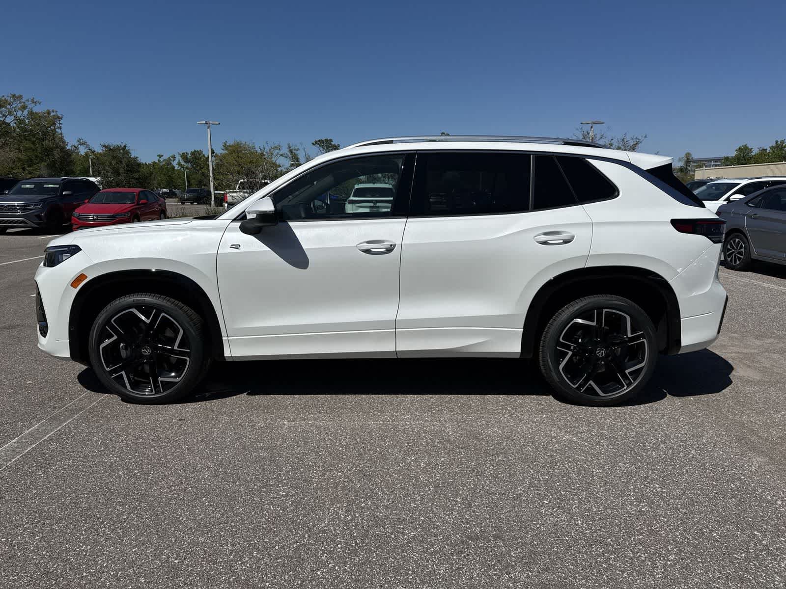 Volkswagen Tiguan 2.0T SEL R-Line Turbo 2026
