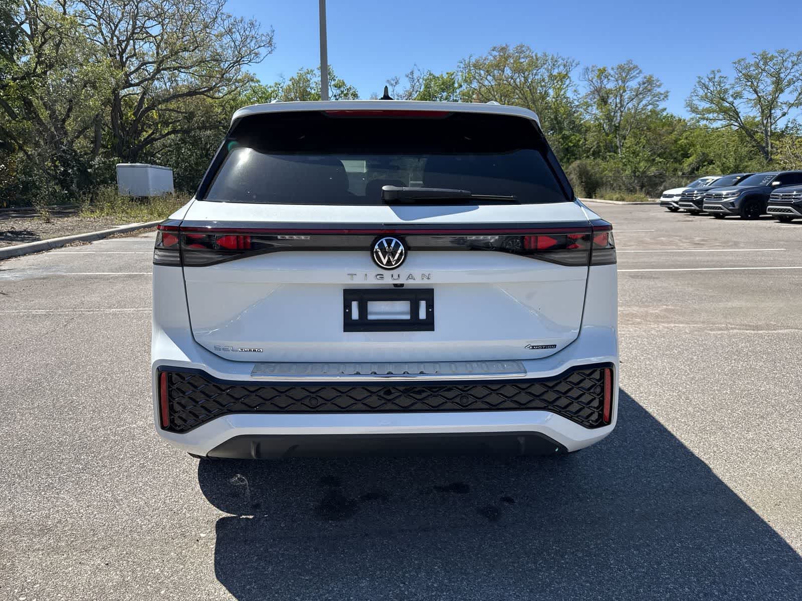 Volkswagen Tiguan 2.0T SEL R-Line Turbo 2026