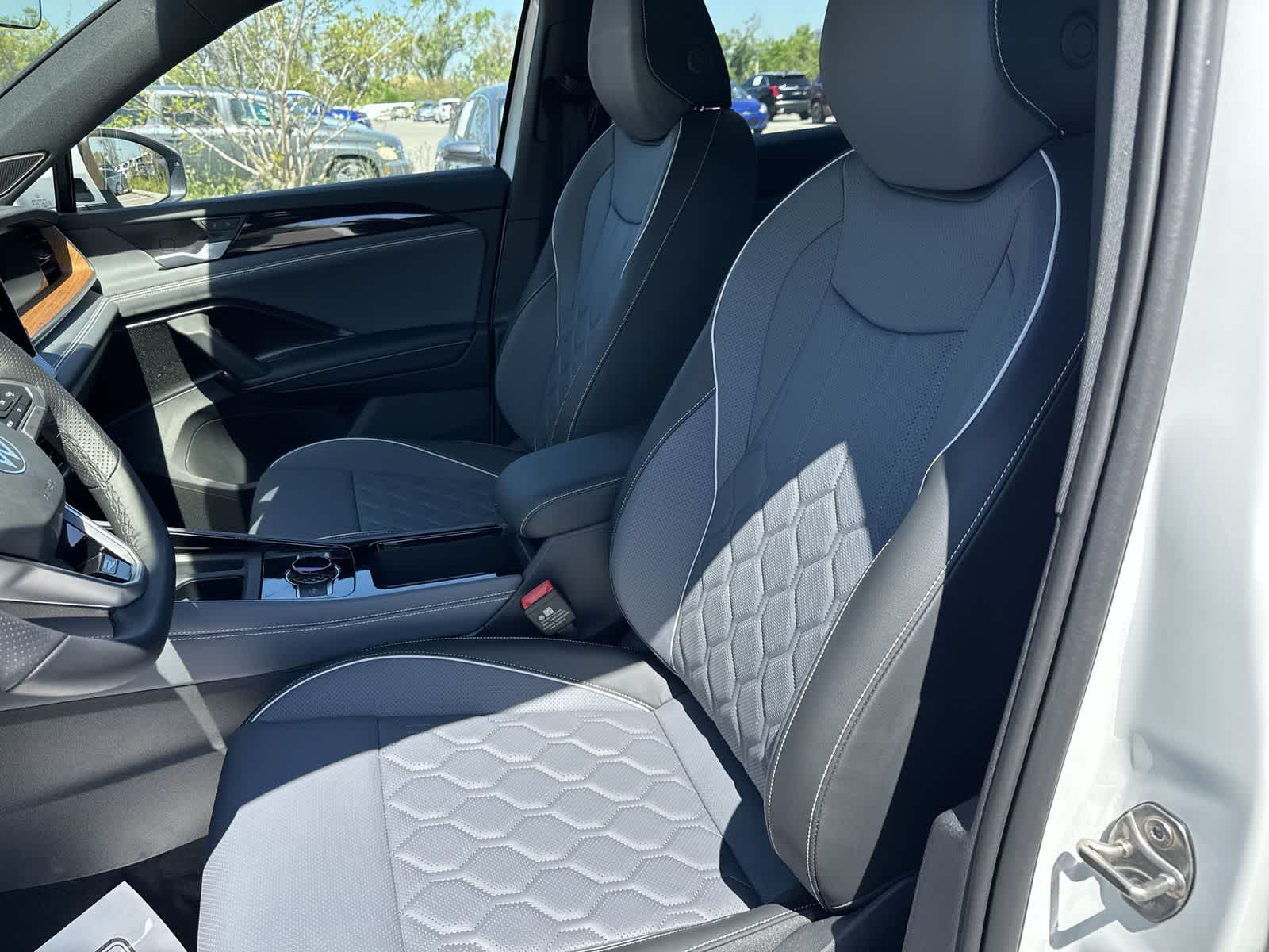Volkswagen Tiguan 2.0T SEL R-Line Turbo 2026