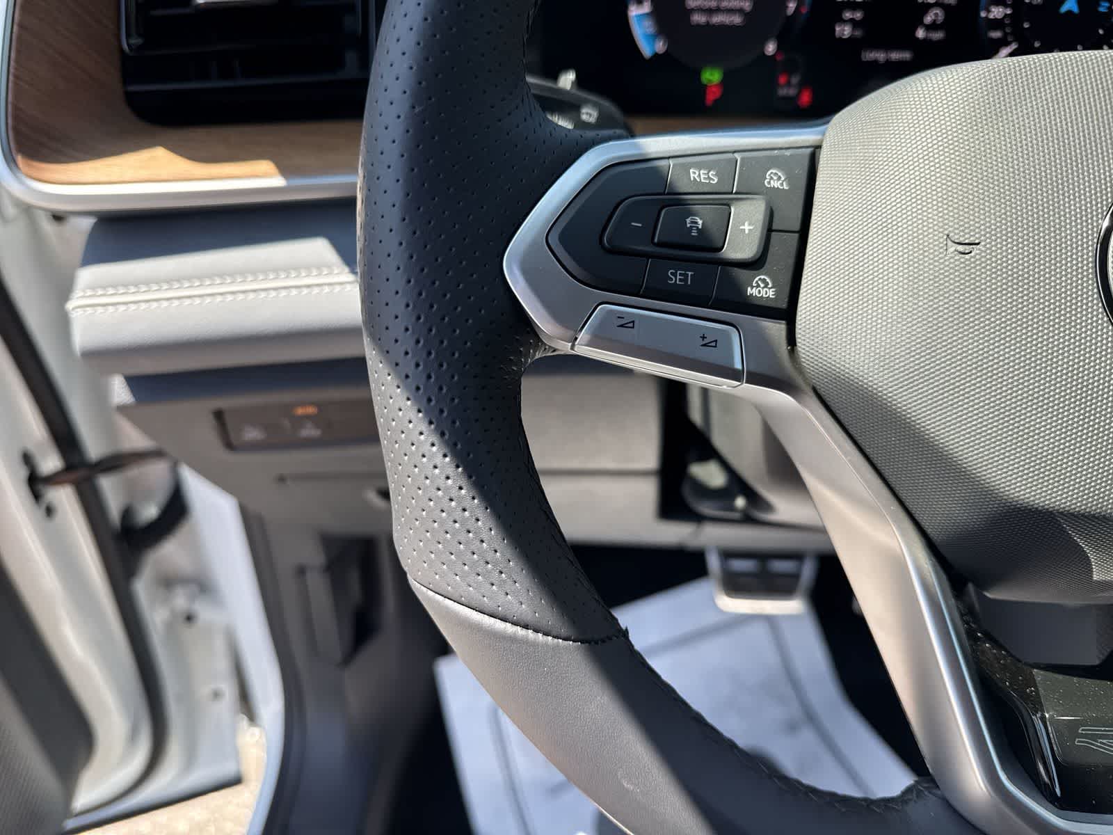 Volkswagen Tiguan 2.0T SEL R-Line Turbo 2026