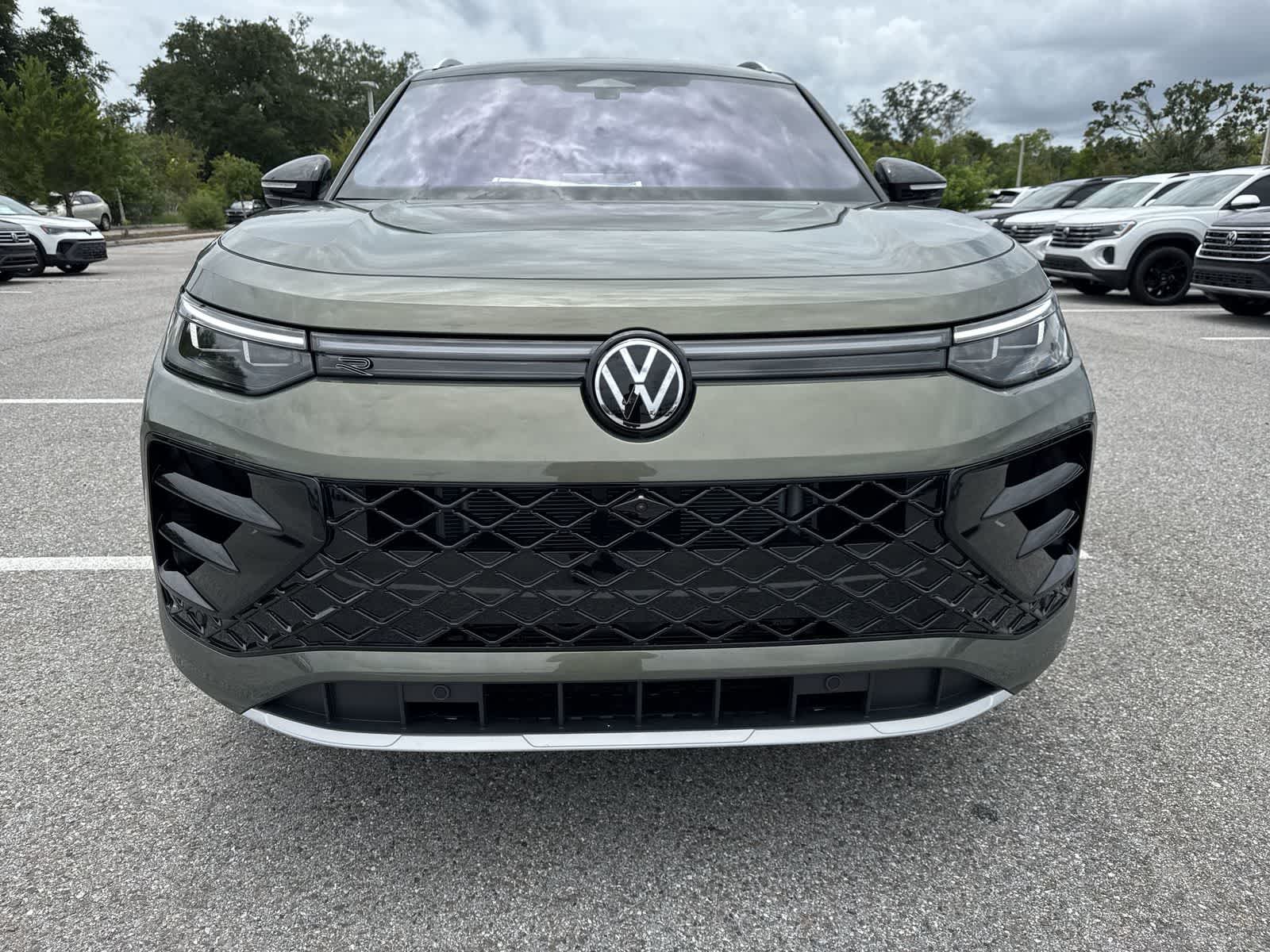 Volkswagen Tiguan 2.0T SEL R-Line Turbo 2026