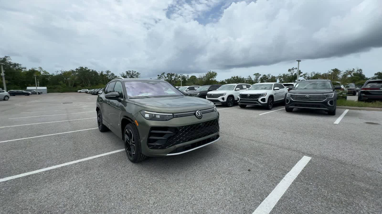 Volkswagen Tiguan 2.0T SEL R-Line Turbo 2026