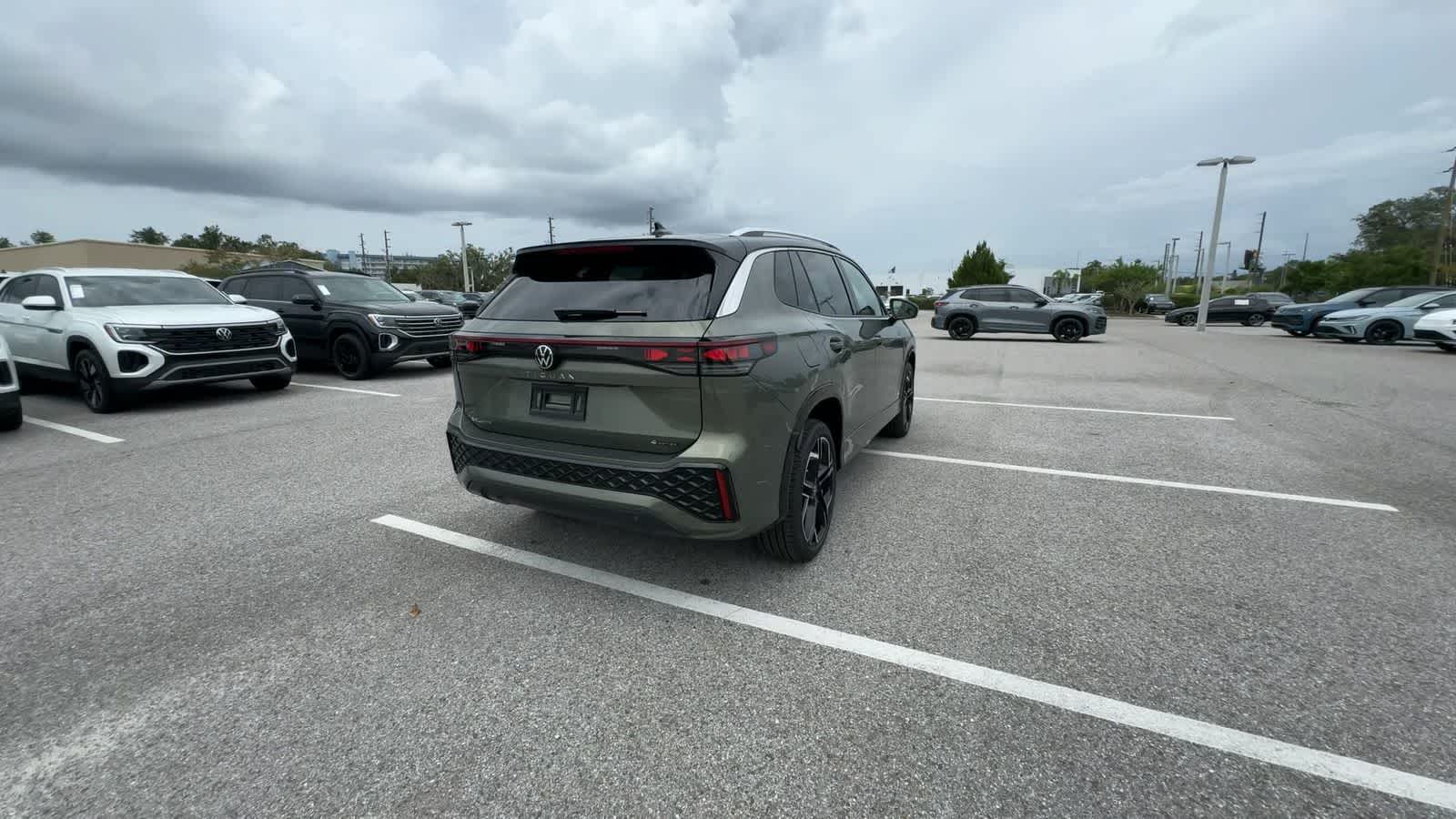 Volkswagen Tiguan 2.0T SEL R-Line Turbo 2026