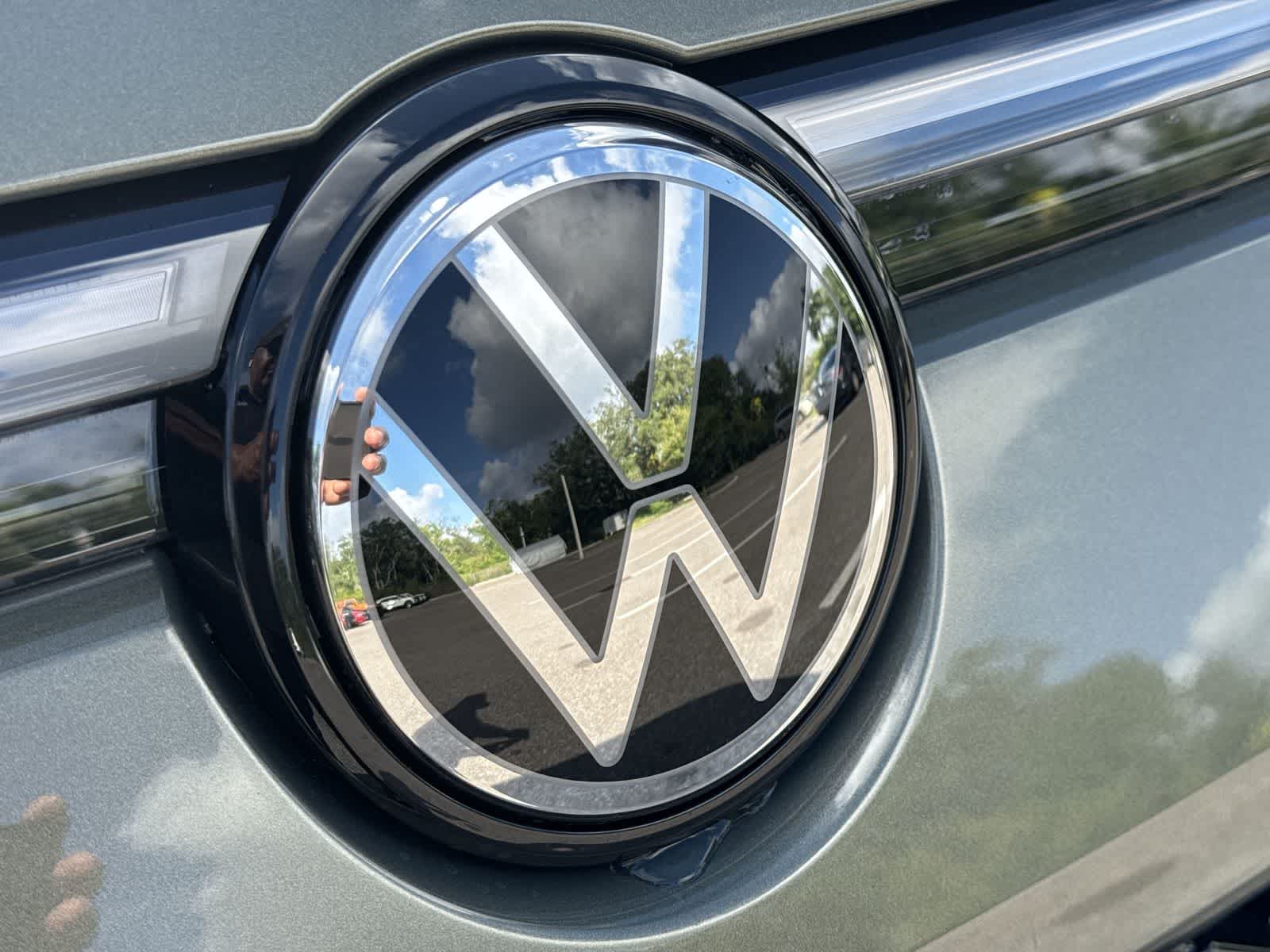 Volkswagen Tiguan 2.0T SEL R-Line Turbo 2026