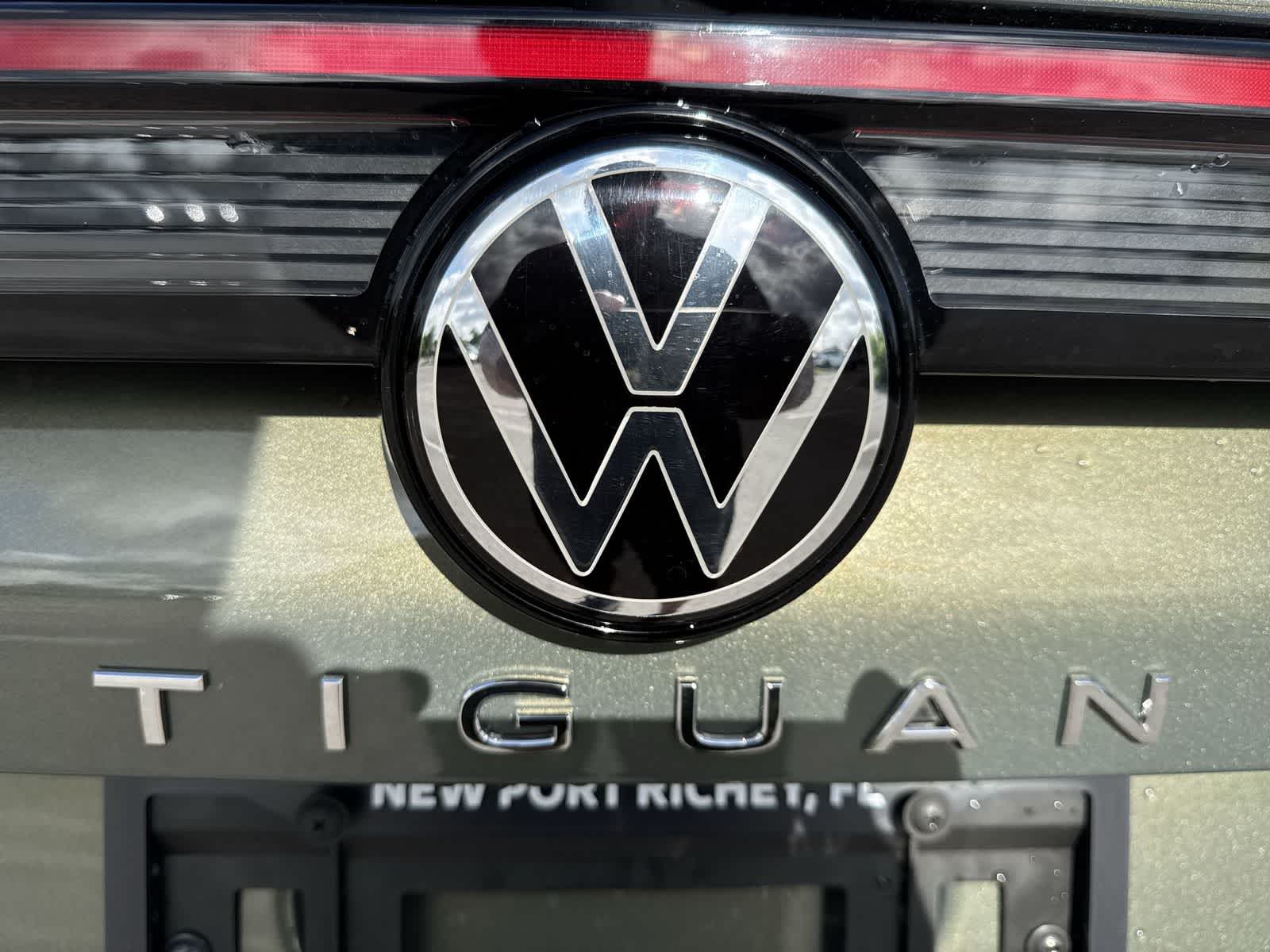 Volkswagen Tiguan 2.0T SEL R-Line Turbo 2026