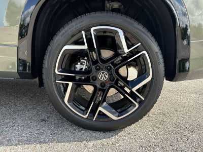 Volkswagen Tiguan 2.0T SEL R-Line Turbo 2026