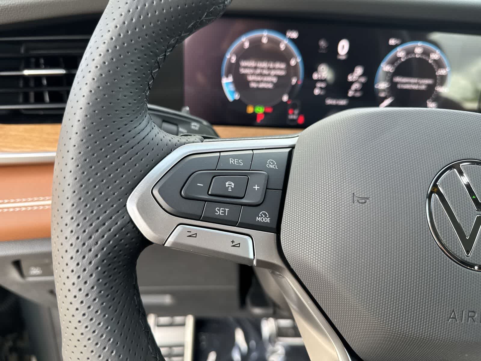 Volkswagen Tiguan 2.0T SEL R-Line Turbo 2026