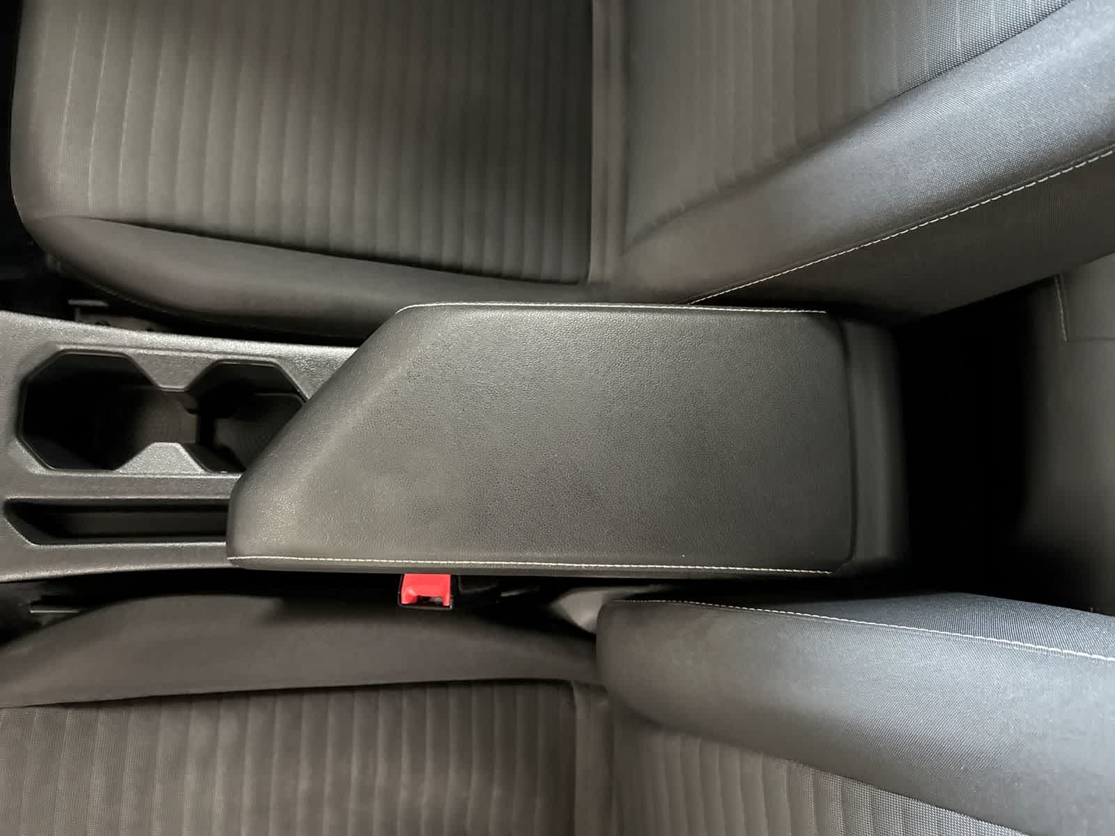 Volkswagen Jetta S 2024