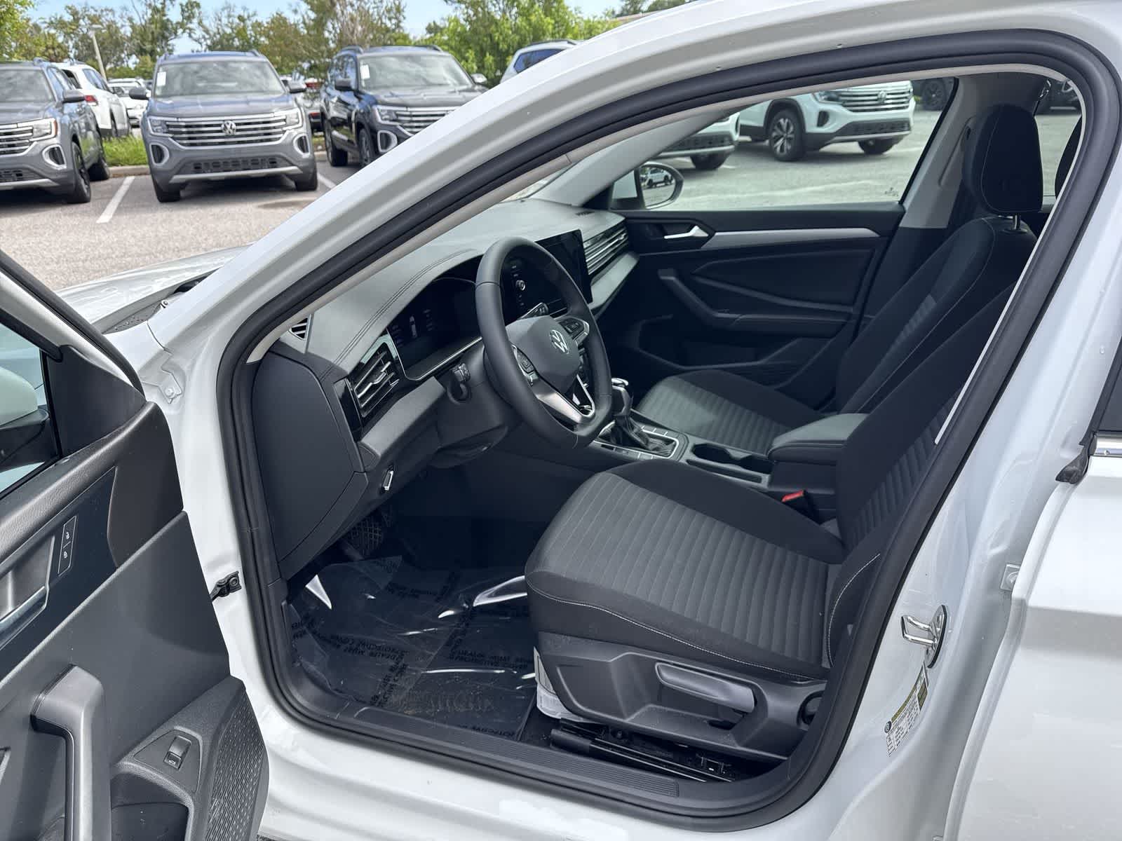 Volkswagen Jetta S 2025