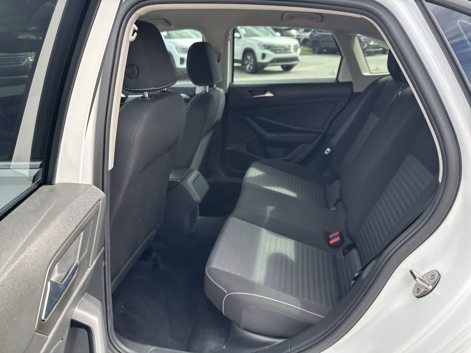 Volkswagen Jetta S 2025