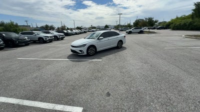 Volkswagen Jetta S 2025