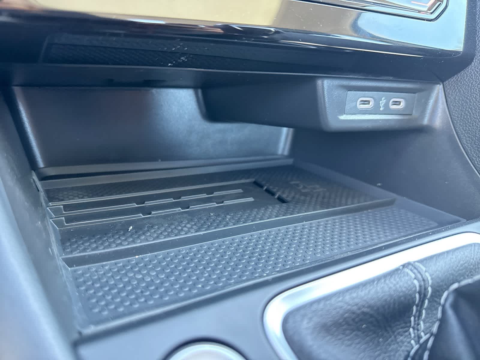 Volkswagen Jetta 1.8T SE de 2027