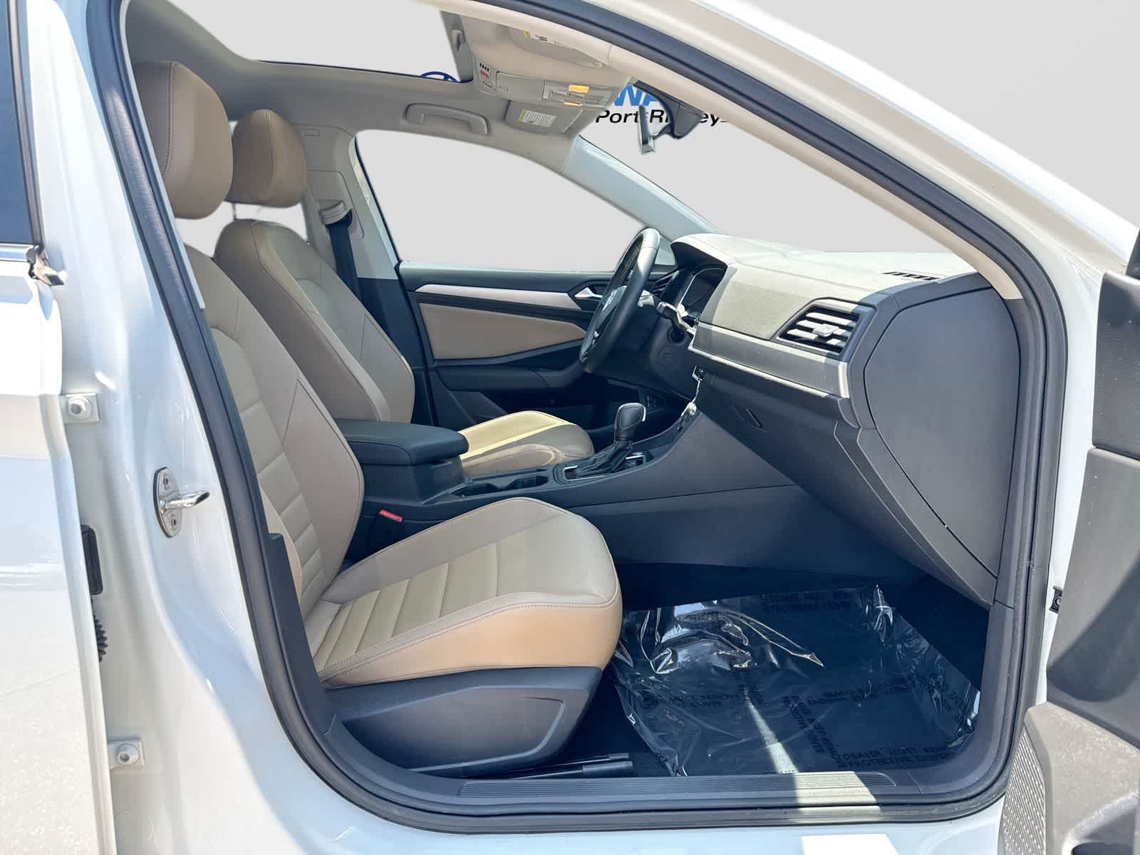 Volkswagen Jetta SE 2021