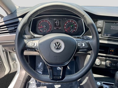 Volkswagen Jetta SE 2021