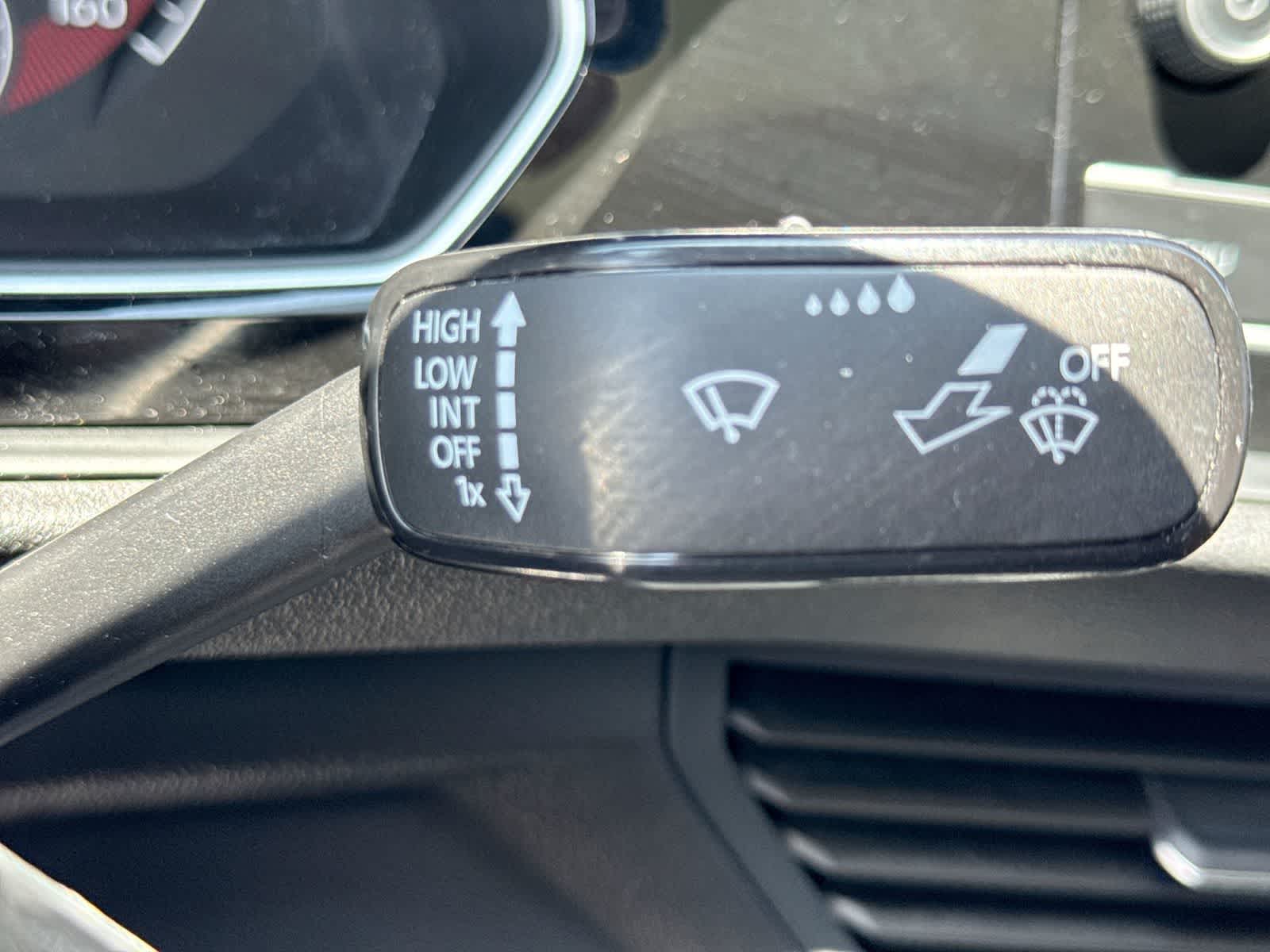 Volkswagen Jetta SE 2021