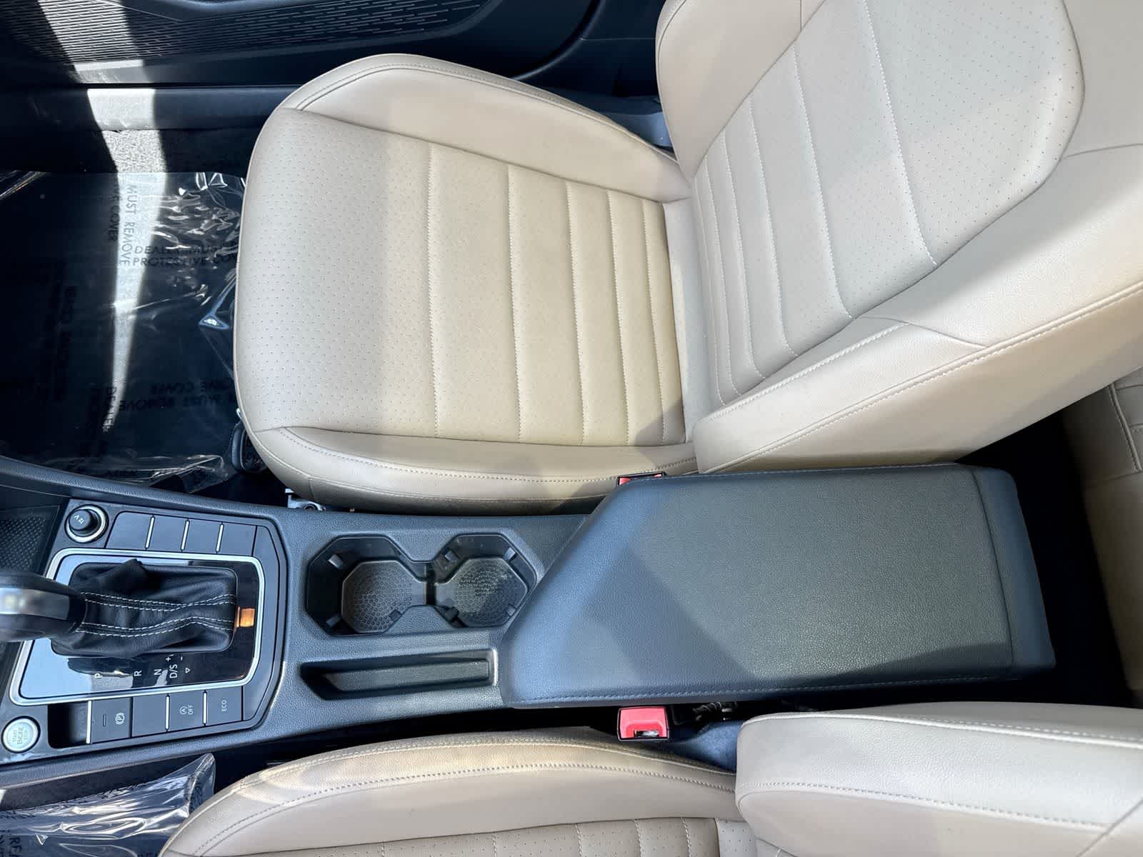 Volkswagen Jetta SE 2021