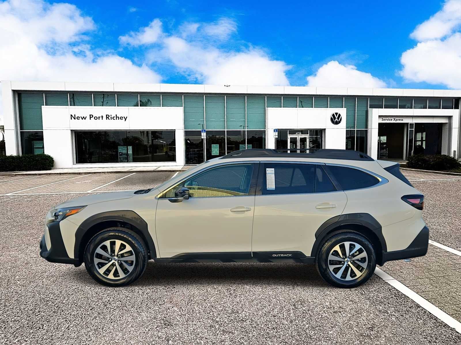 Subaru Outback Premium 2024