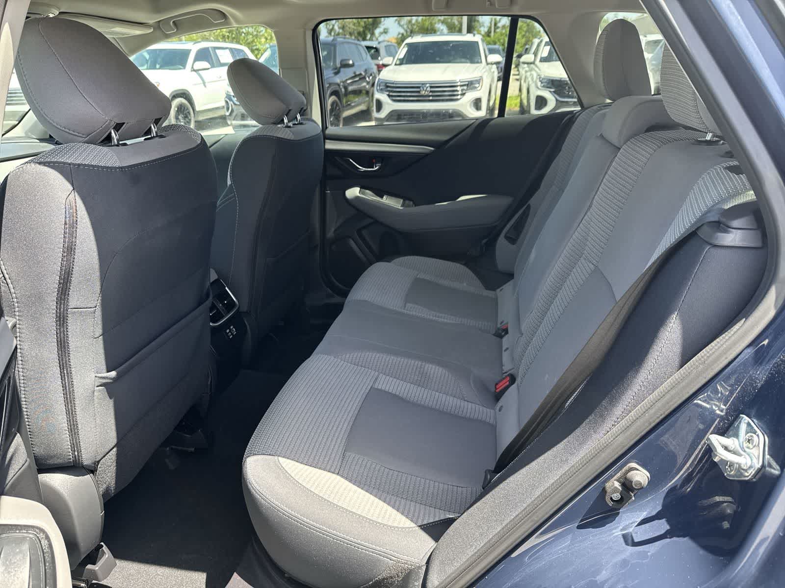 Subaru Outback Premium 2025