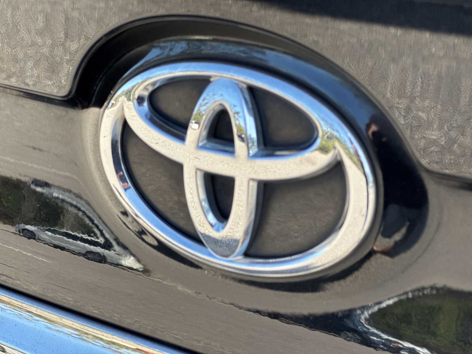 Toyota Camry Base 2015