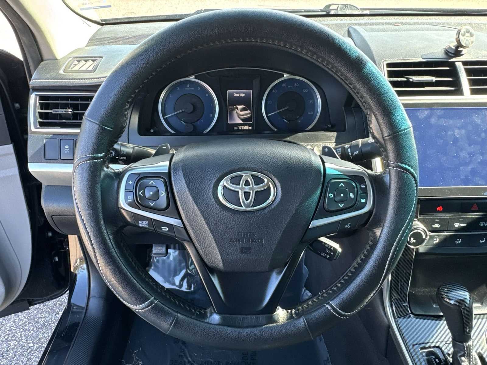 Toyota Camry Base 2015