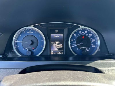 Toyota Camry Base 2015