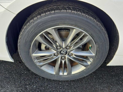 Toyota Camry LE 2017