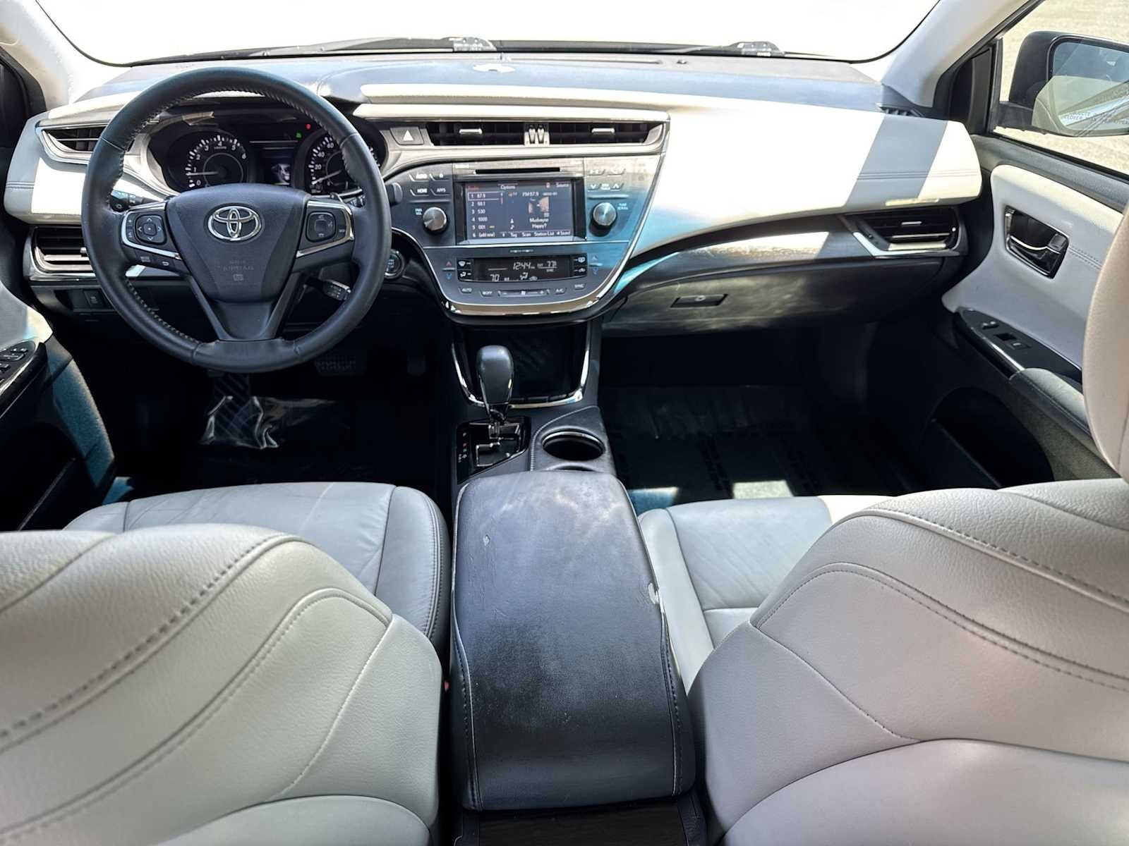 Toyota Avalon XLE 2016