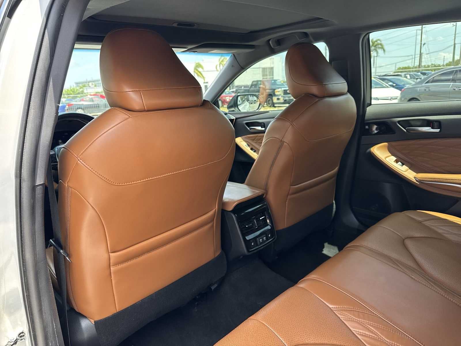 Toyota Avalon Hybrid Limited 2020
