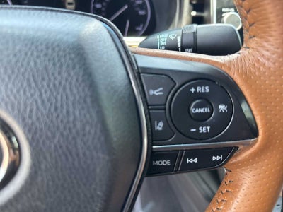 Toyota Avalon Hybrid Limited 2020