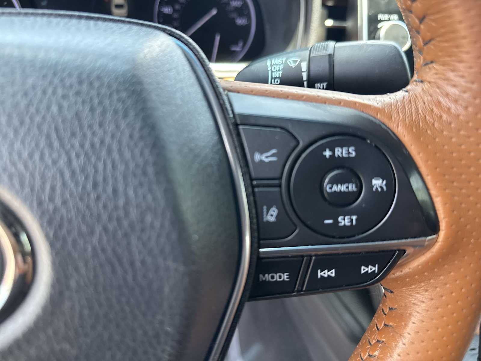 Toyota Avalon Hybrid Limited 2020
