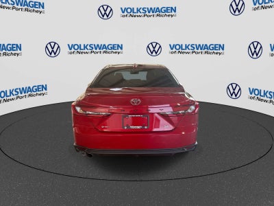 Toyota Camry SE 2025