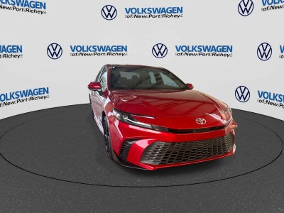 Toyota Camry SE 2025