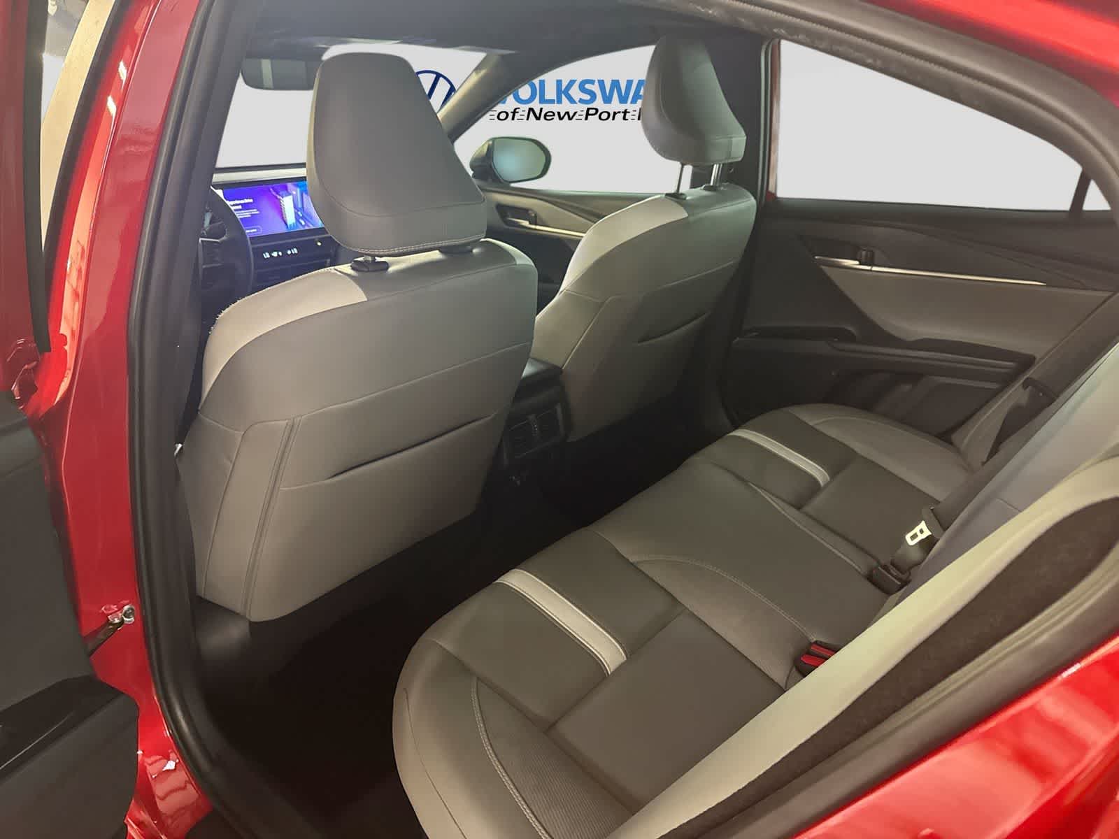 Toyota Camry SE 2025