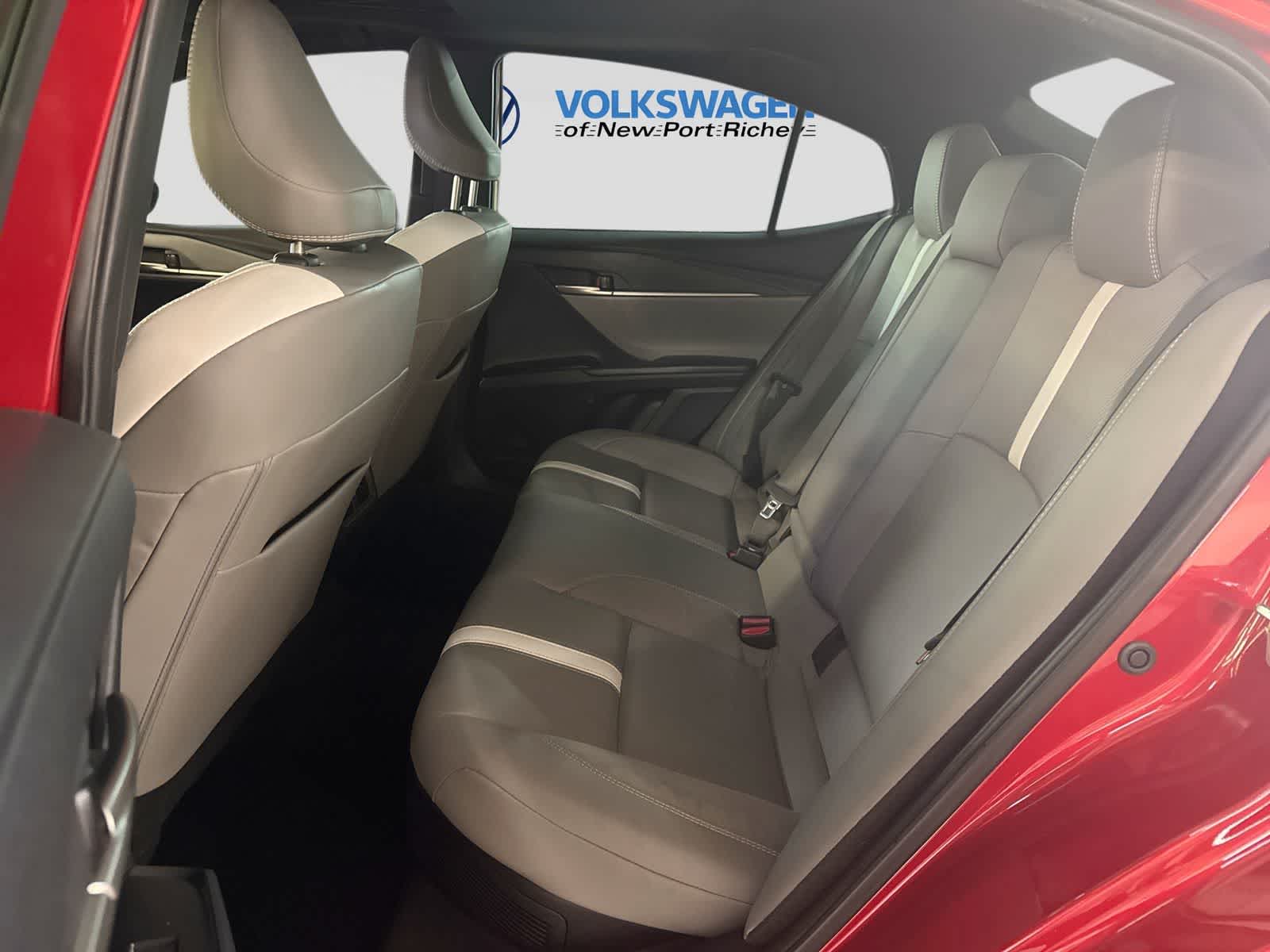Toyota Camry SE 2025