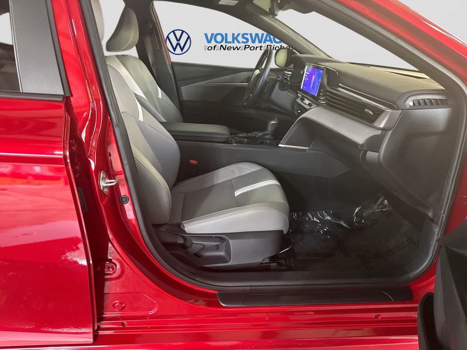 Toyota Camry SE 2025