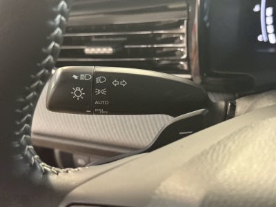 Toyota Camry SE 2025