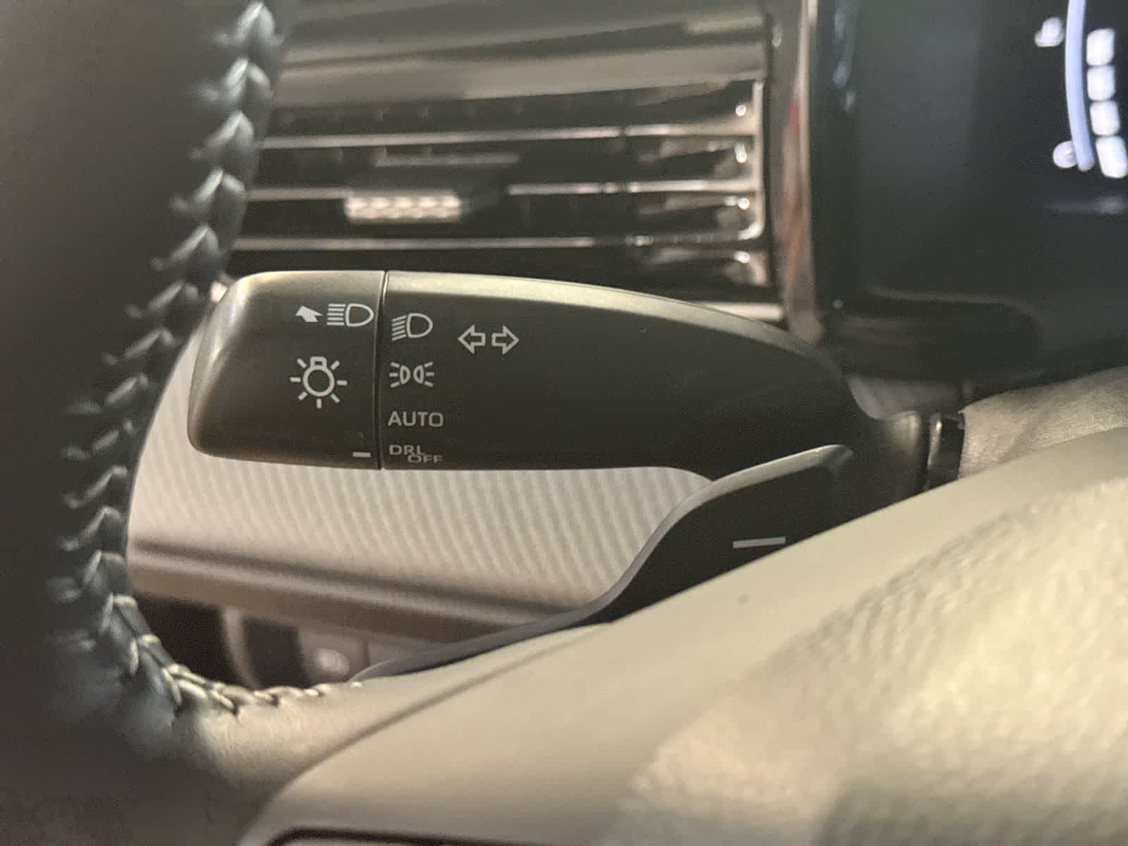 Toyota Camry SE 2025