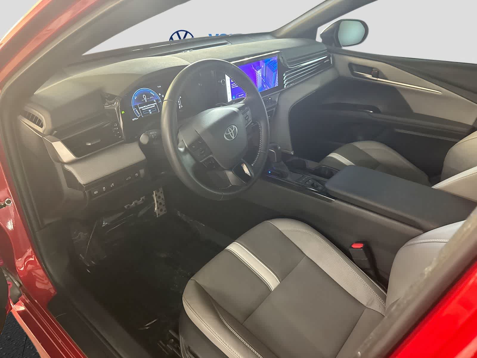 Toyota Camry SE 2025