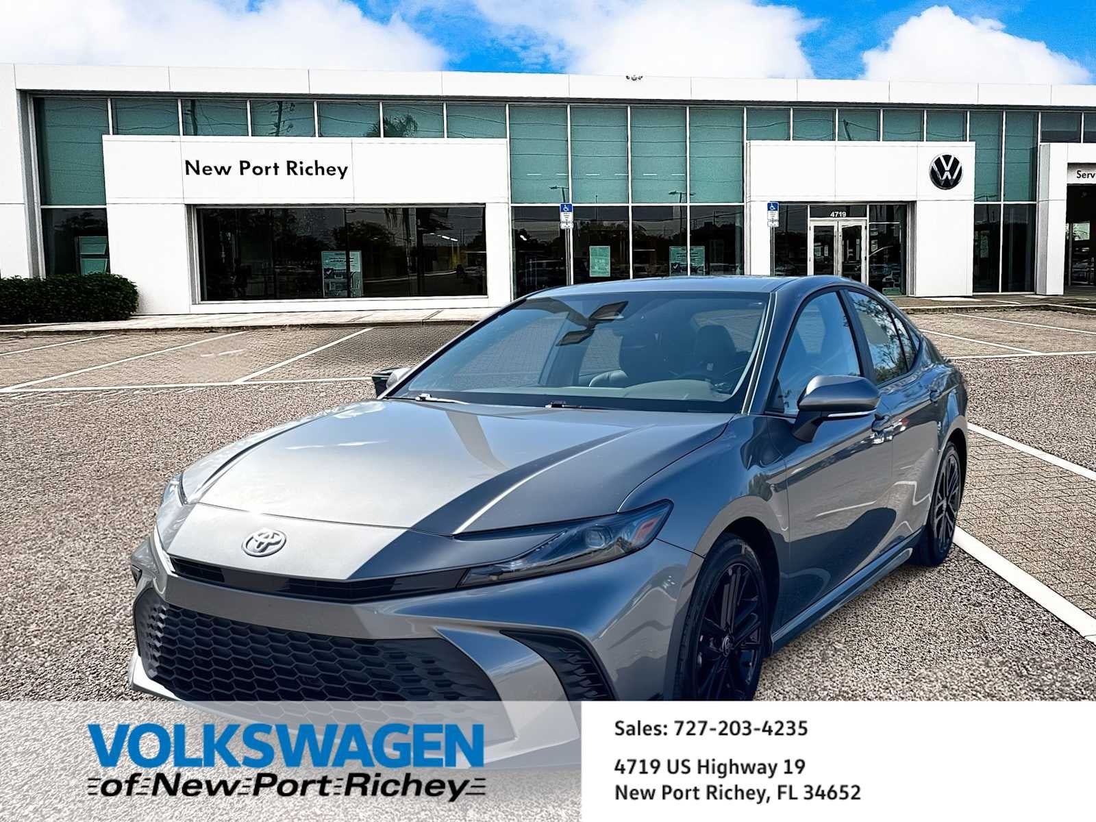 Toyota Camry SE 2025