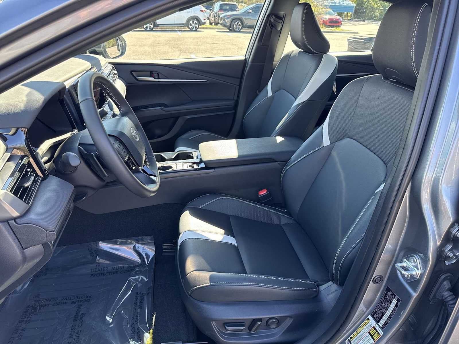 Toyota Camry SE 2025