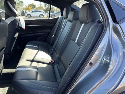 Toyota Camry SE 2025