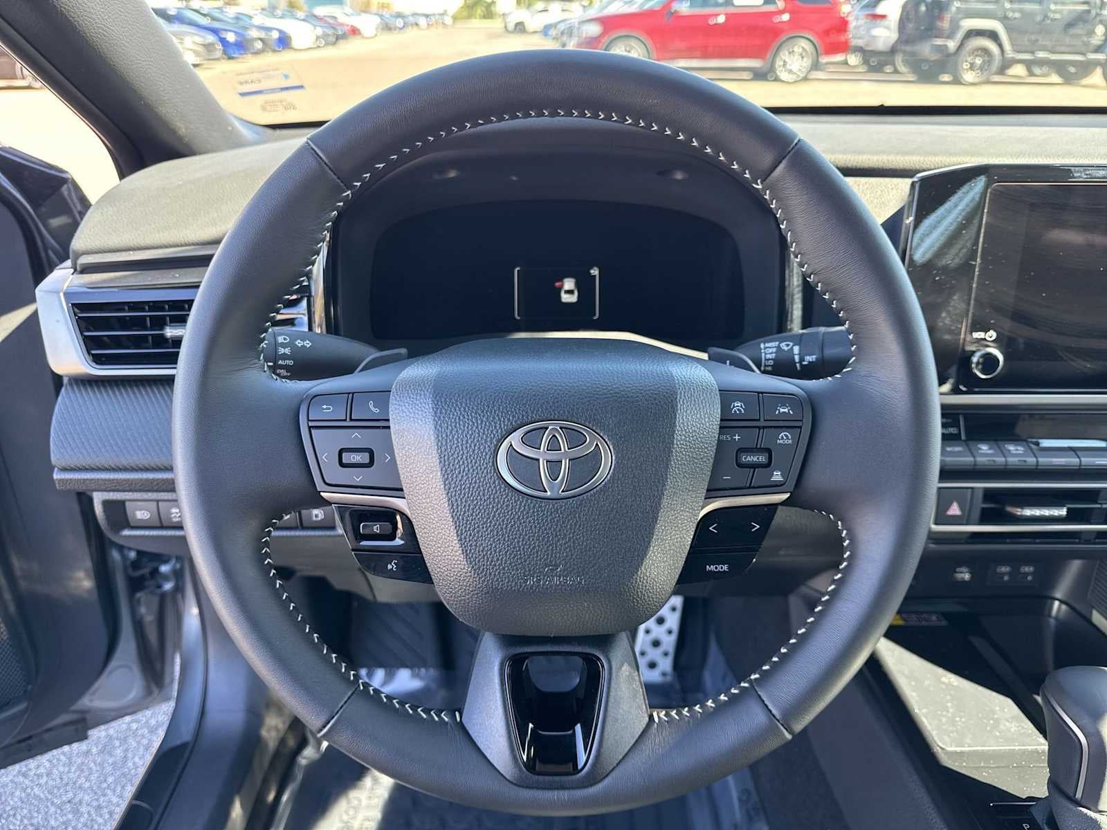 Toyota Camry SE 2025