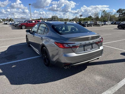 Toyota Camry SE 2025